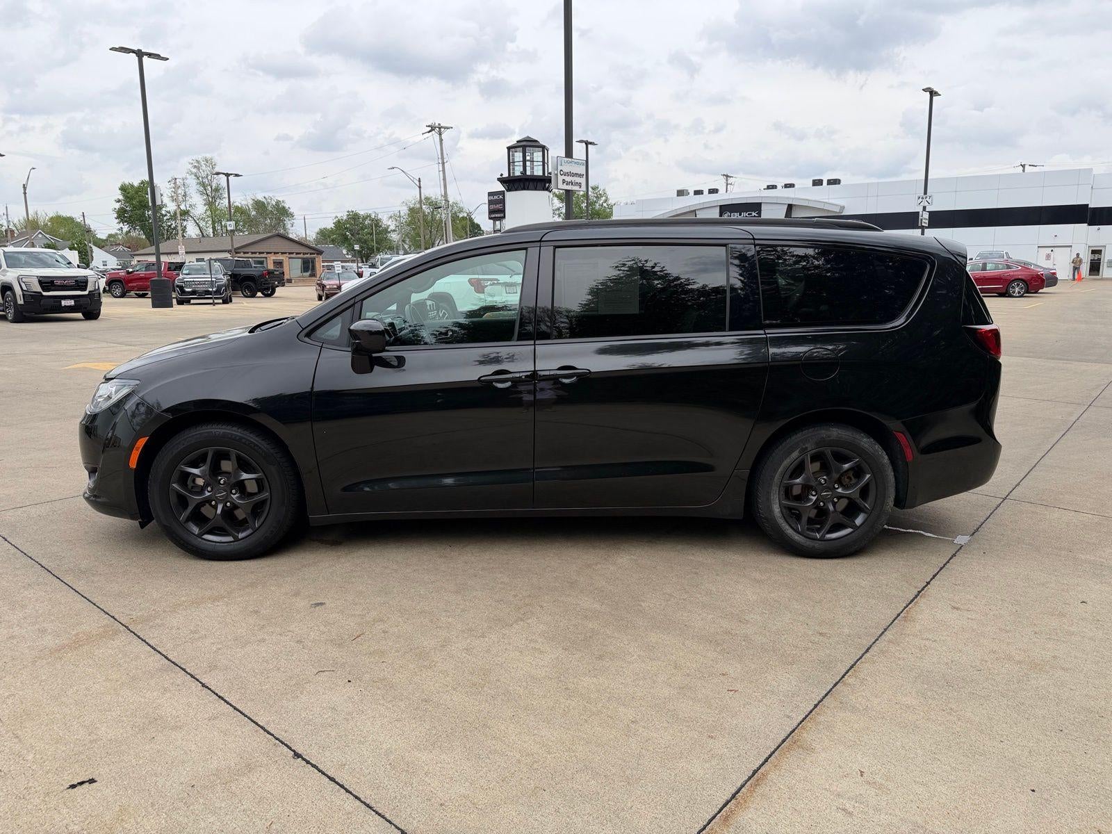 2020 Chrysler Pacifica Touring L Plus