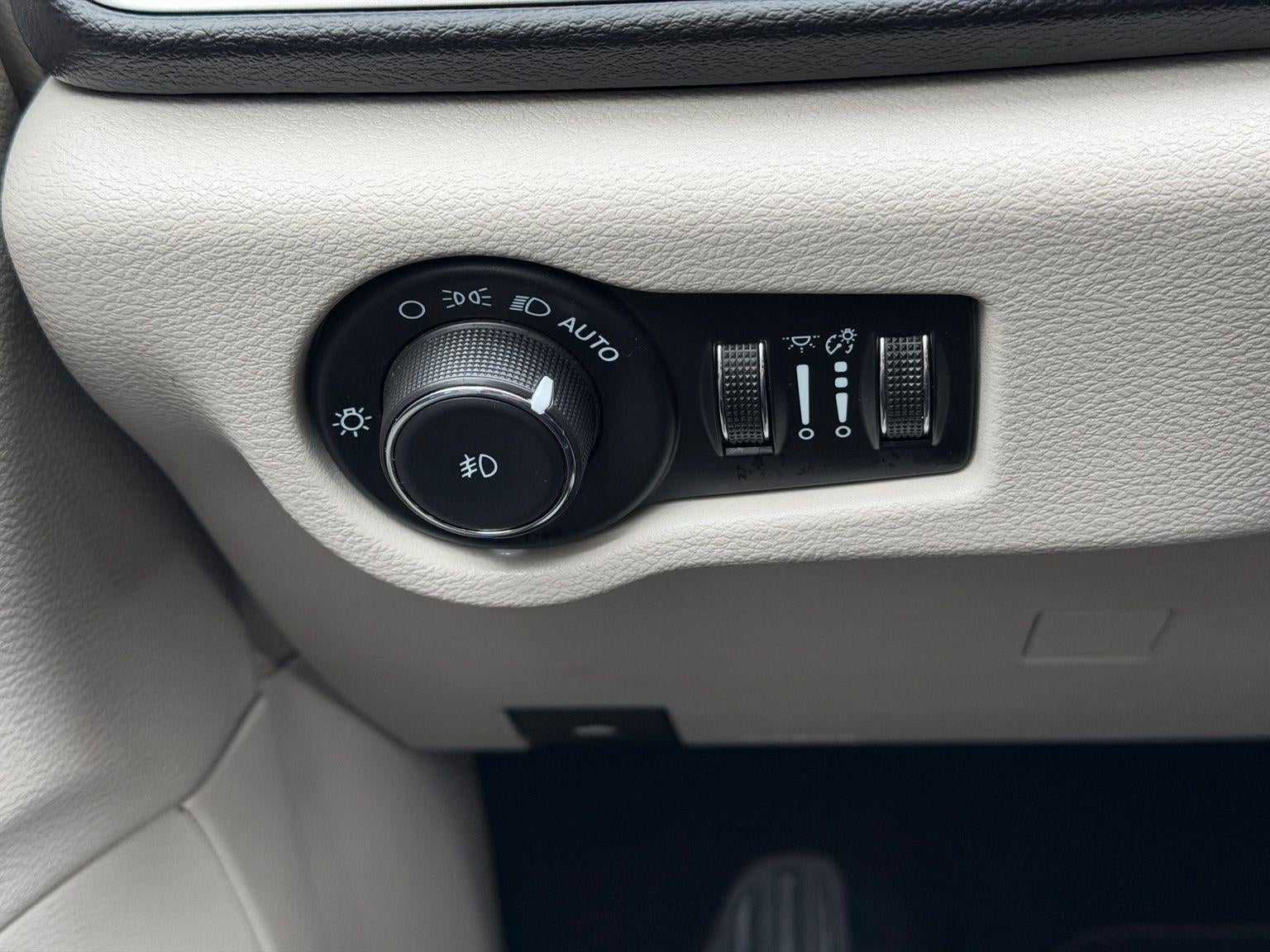 2020 Chrysler Pacifica Touring L Plus