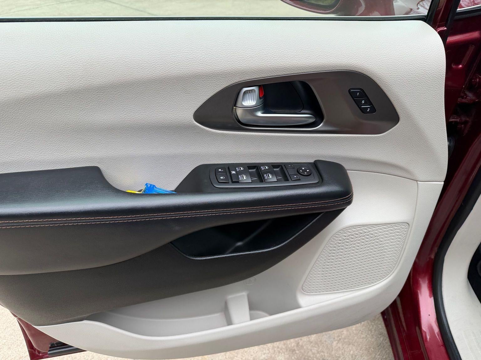 2020 Chrysler Pacifica Touring L Plus