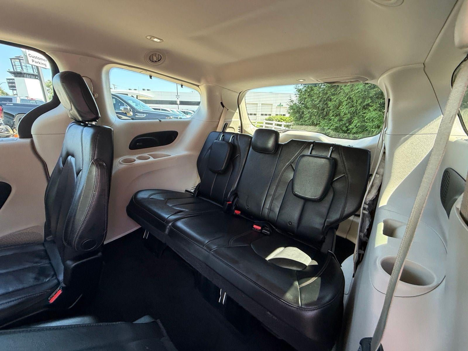 2018 Chrysler Pacifica Base