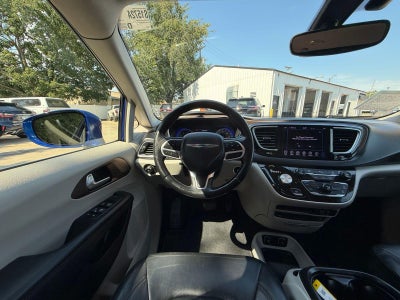 2018 Chrysler Pacifica Base