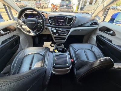 2018 Chrysler Pacifica Base