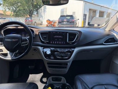 2018 Chrysler Pacifica Base