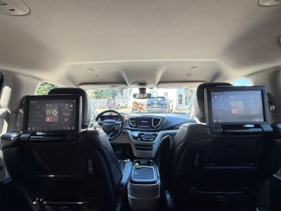 2018 Chrysler Pacifica Base