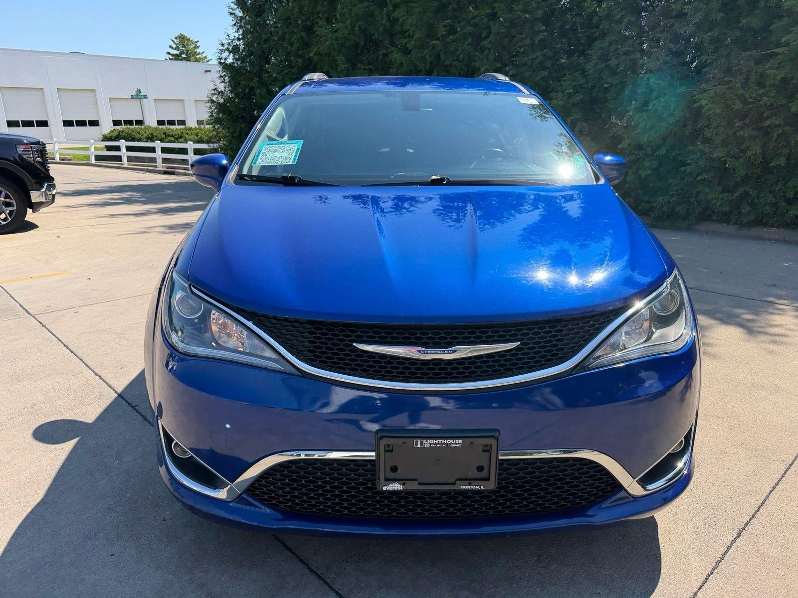 2018 Chrysler Pacifica Base