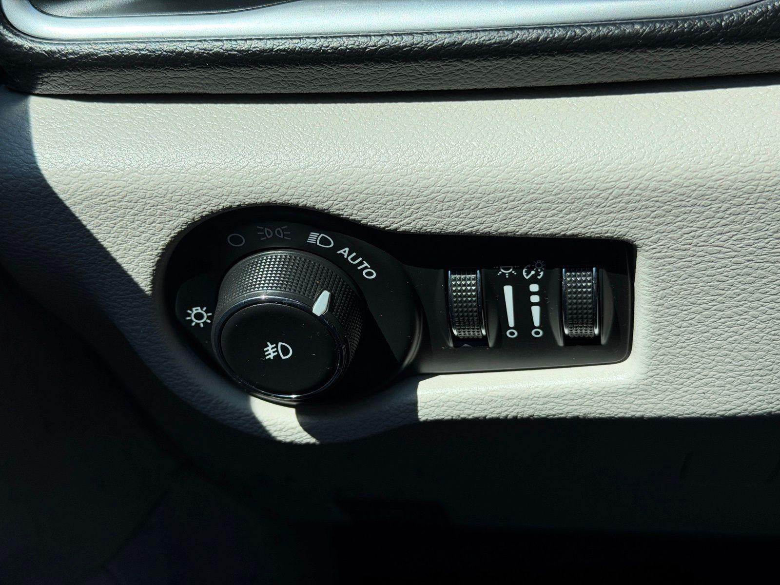 2018 Chrysler Pacifica Base