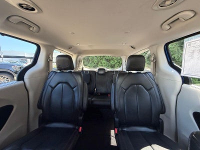 2018 Chrysler Pacifica Base