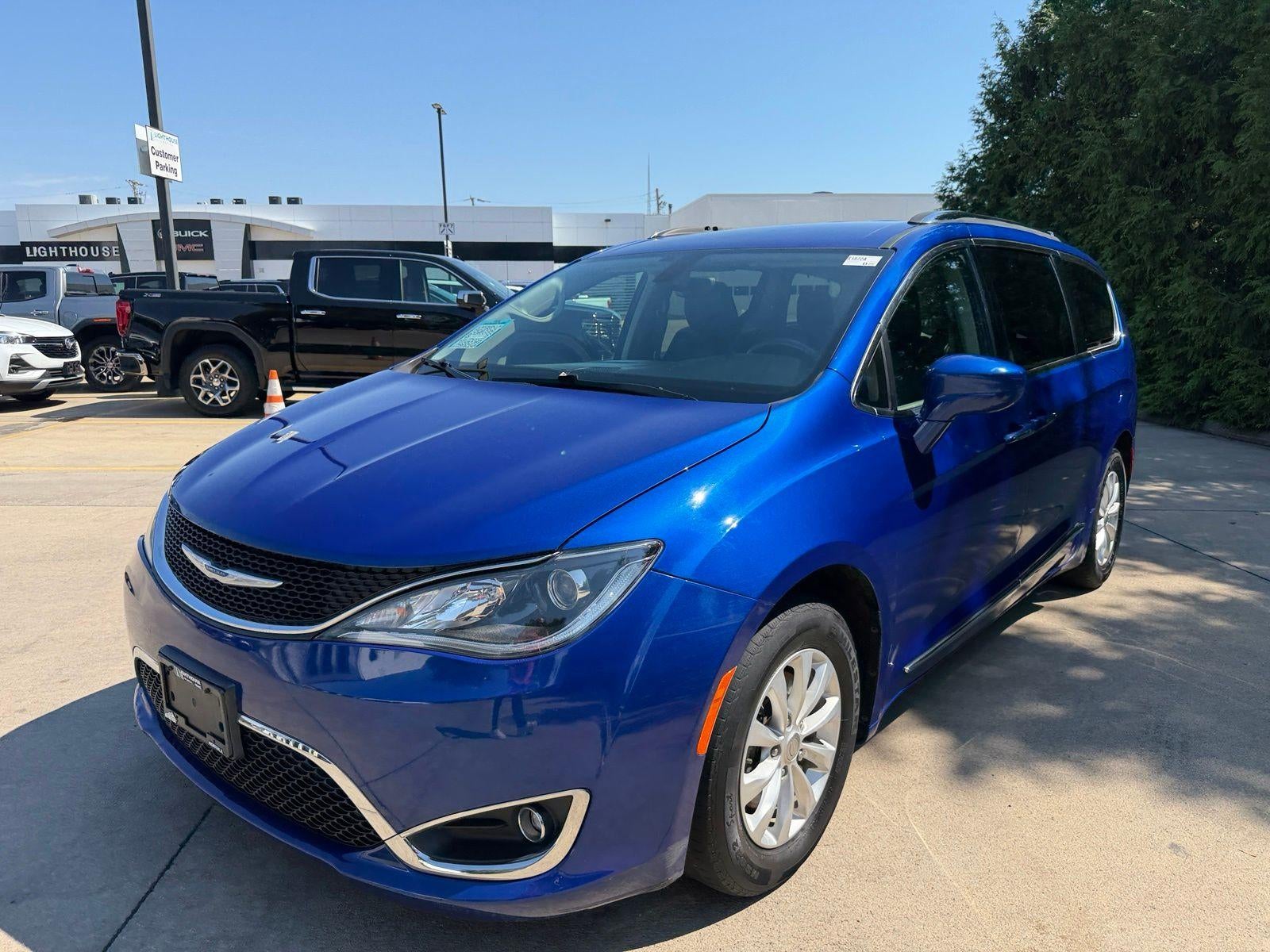 2018 Chrysler Pacifica Base
