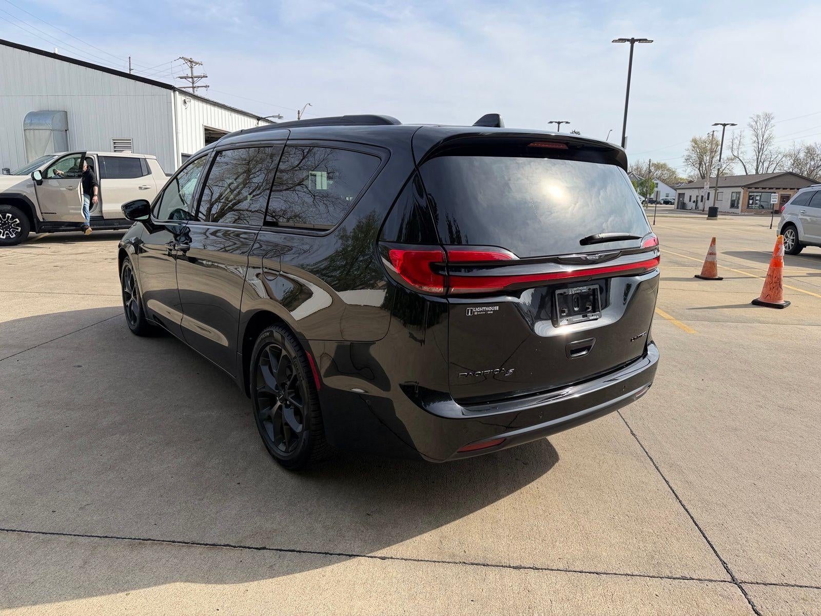 2022 Chrysler Pacifica Limited