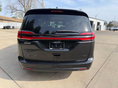 2022 Chrysler Pacifica Limited