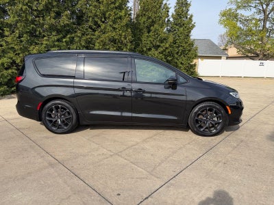 2022 Chrysler Pacifica Limited