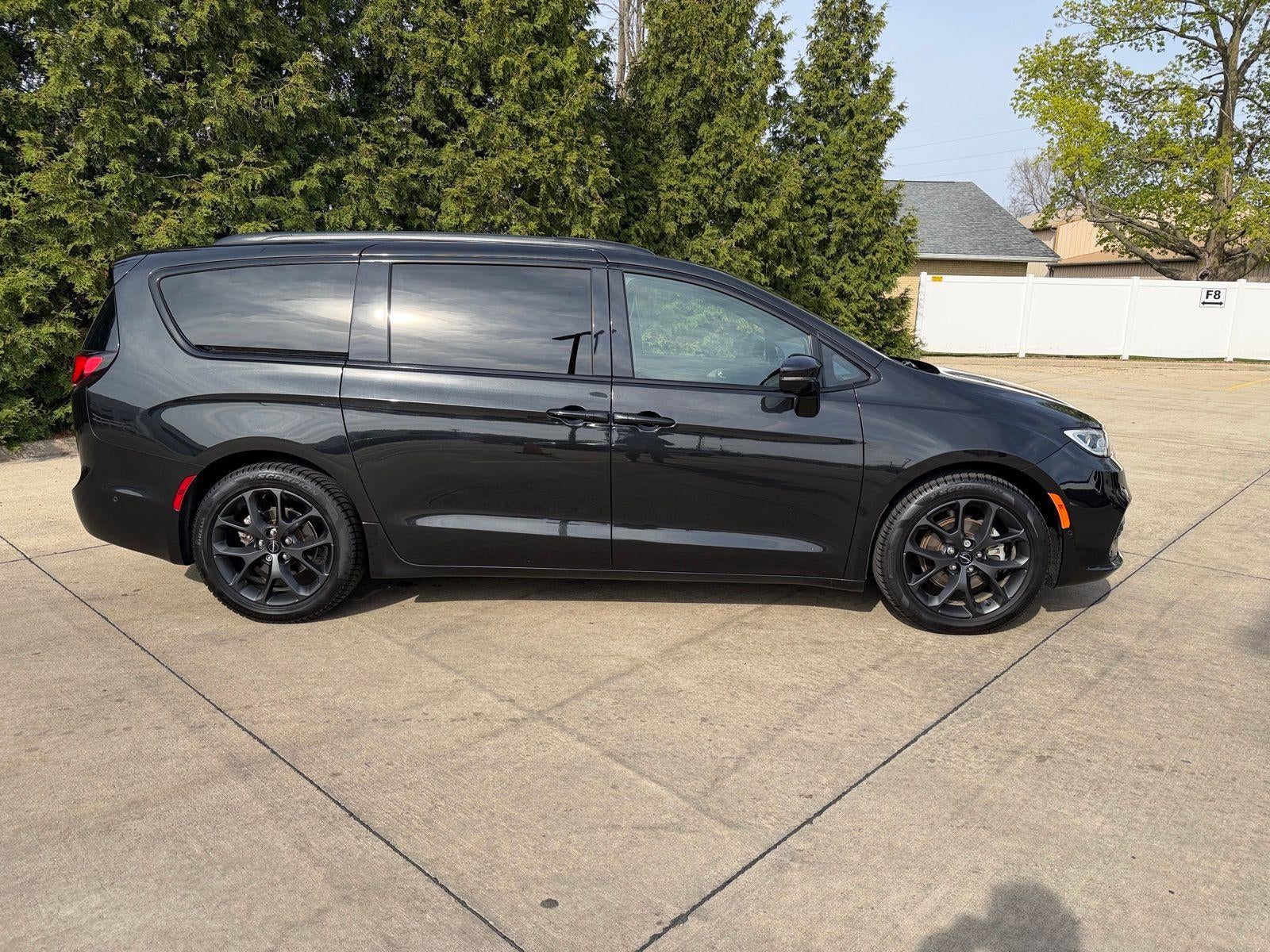 2022 Chrysler Pacifica Limited