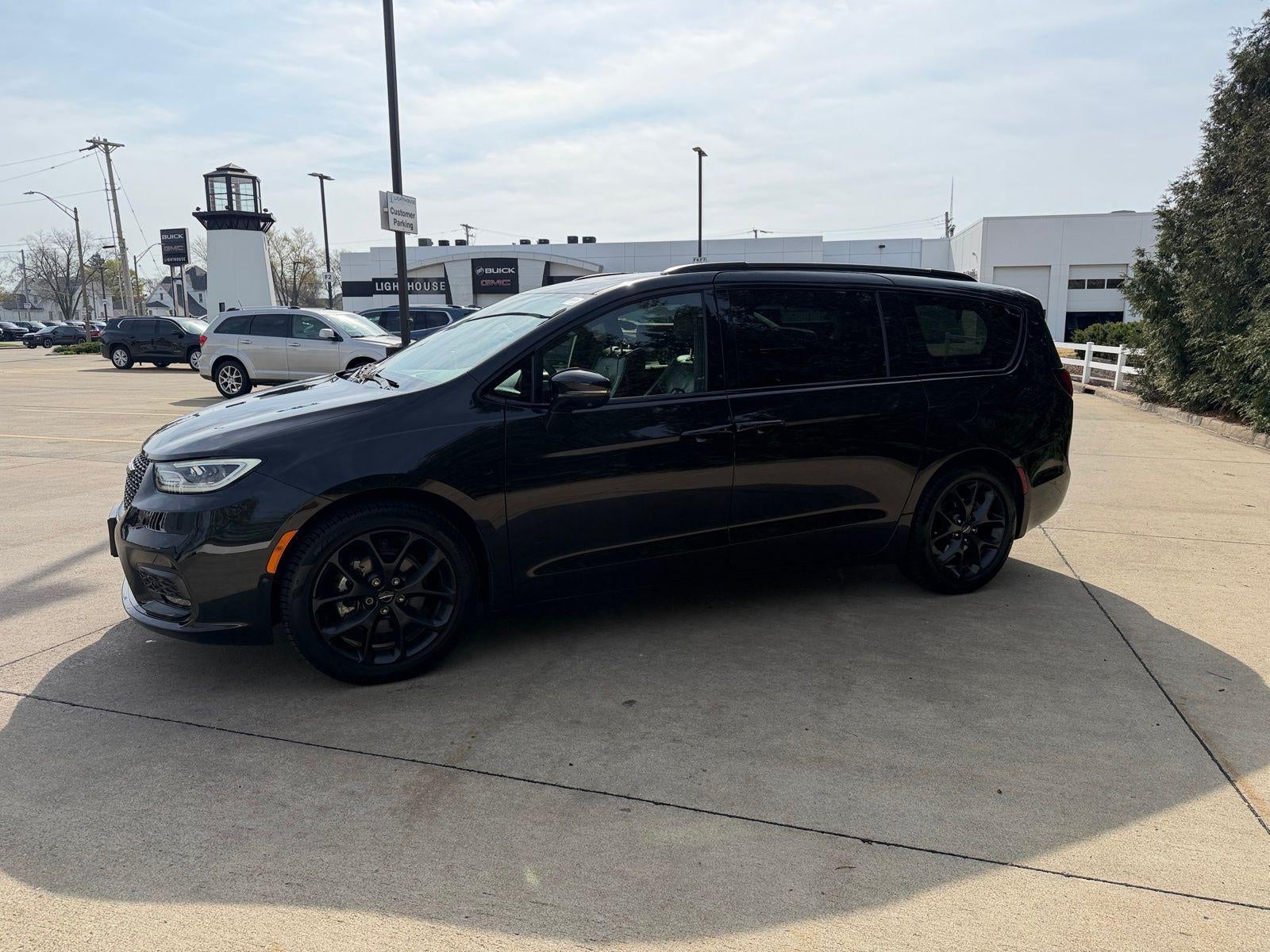 2022 Chrysler Pacifica Limited