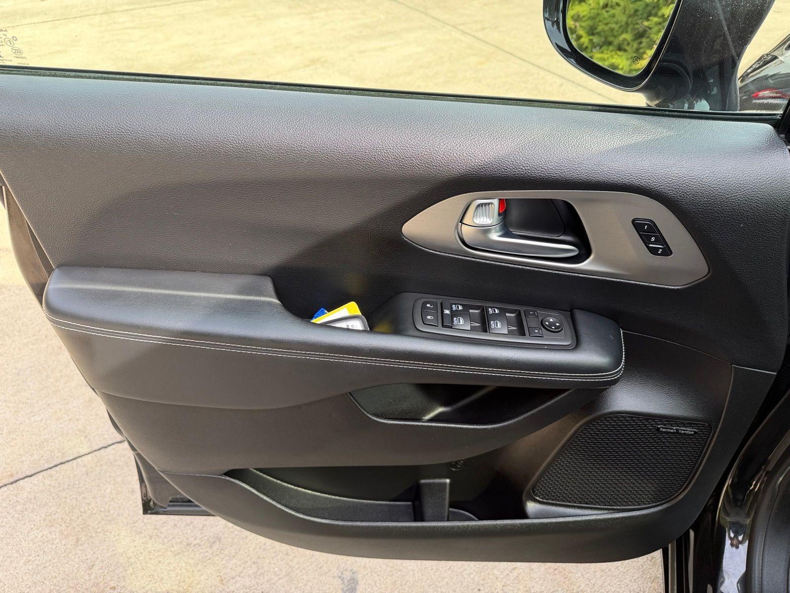 2022 Chrysler Pacifica Limited