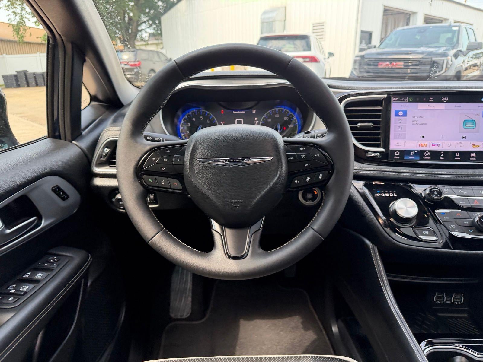 2025 Chrysler Pacifica Limited