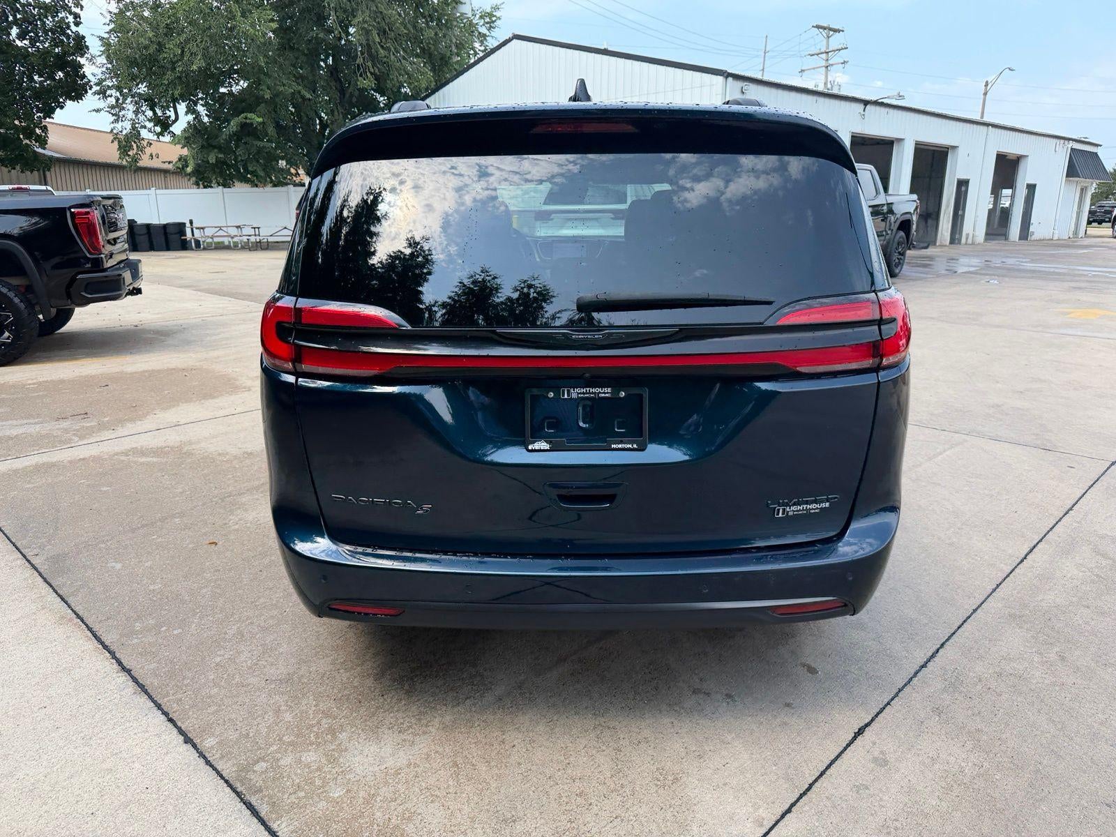 2025 Chrysler Pacifica Limited