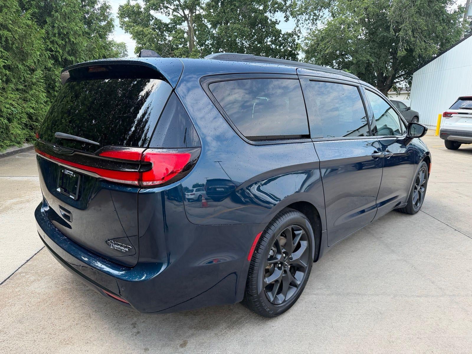 2025 Chrysler Pacifica Limited