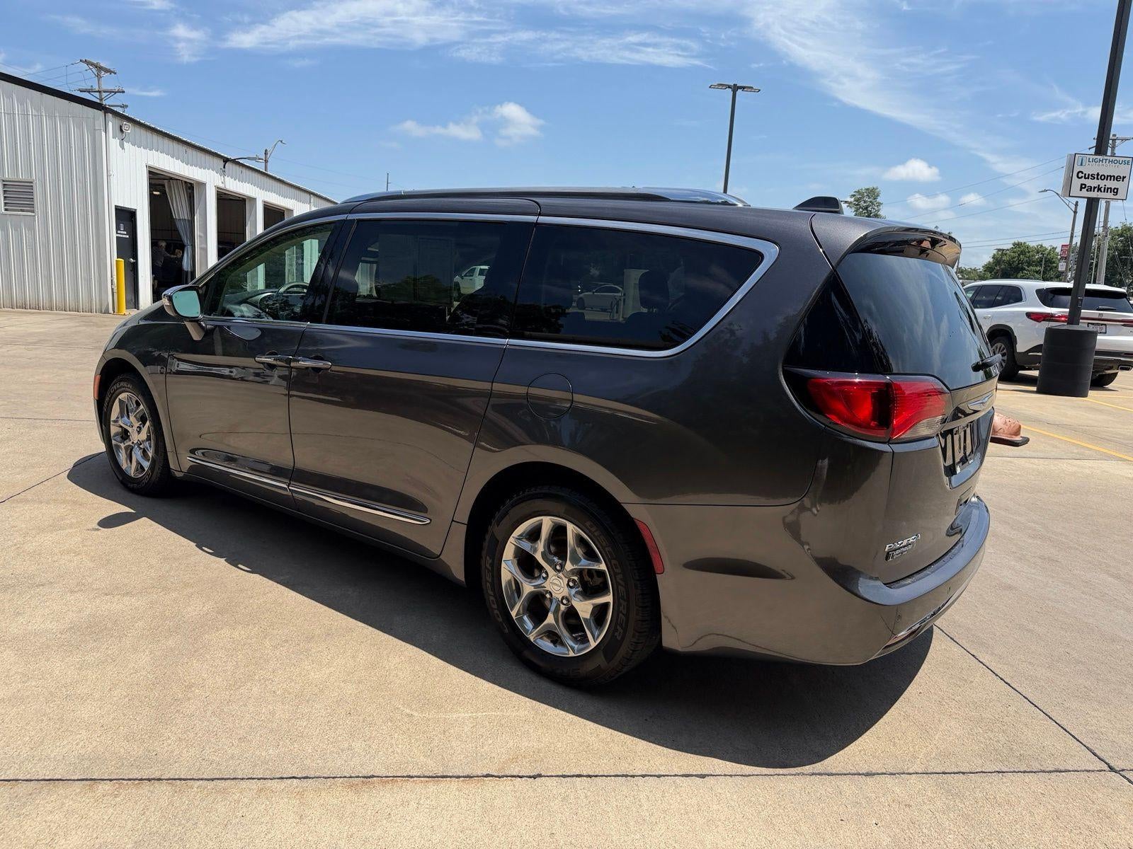 2019 Chrysler Pacifica Limited
