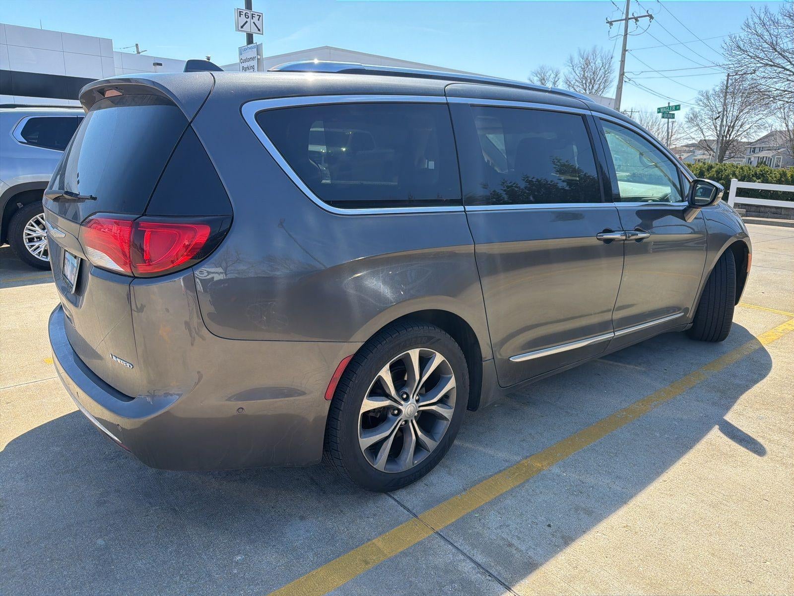 2017 Chrysler Pacifica Limited