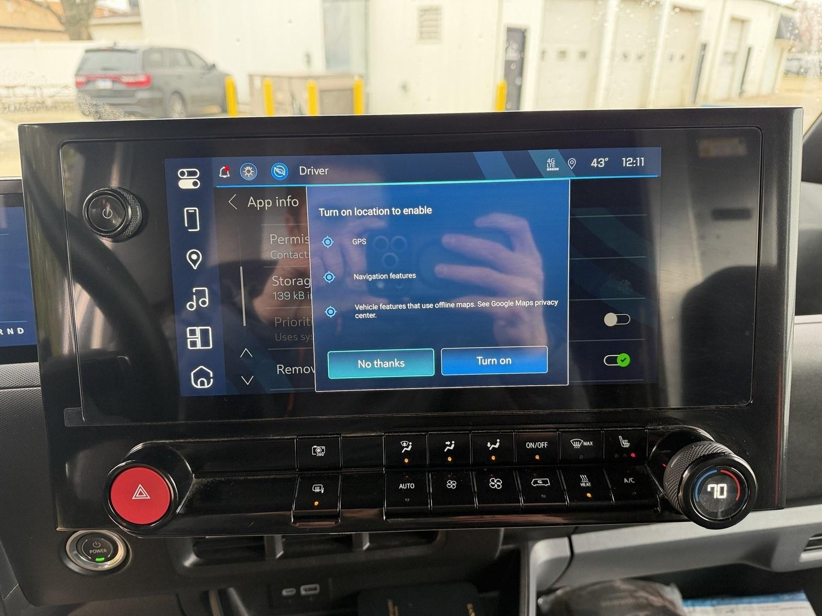 2024 BrightDrop Zevo 400 Base