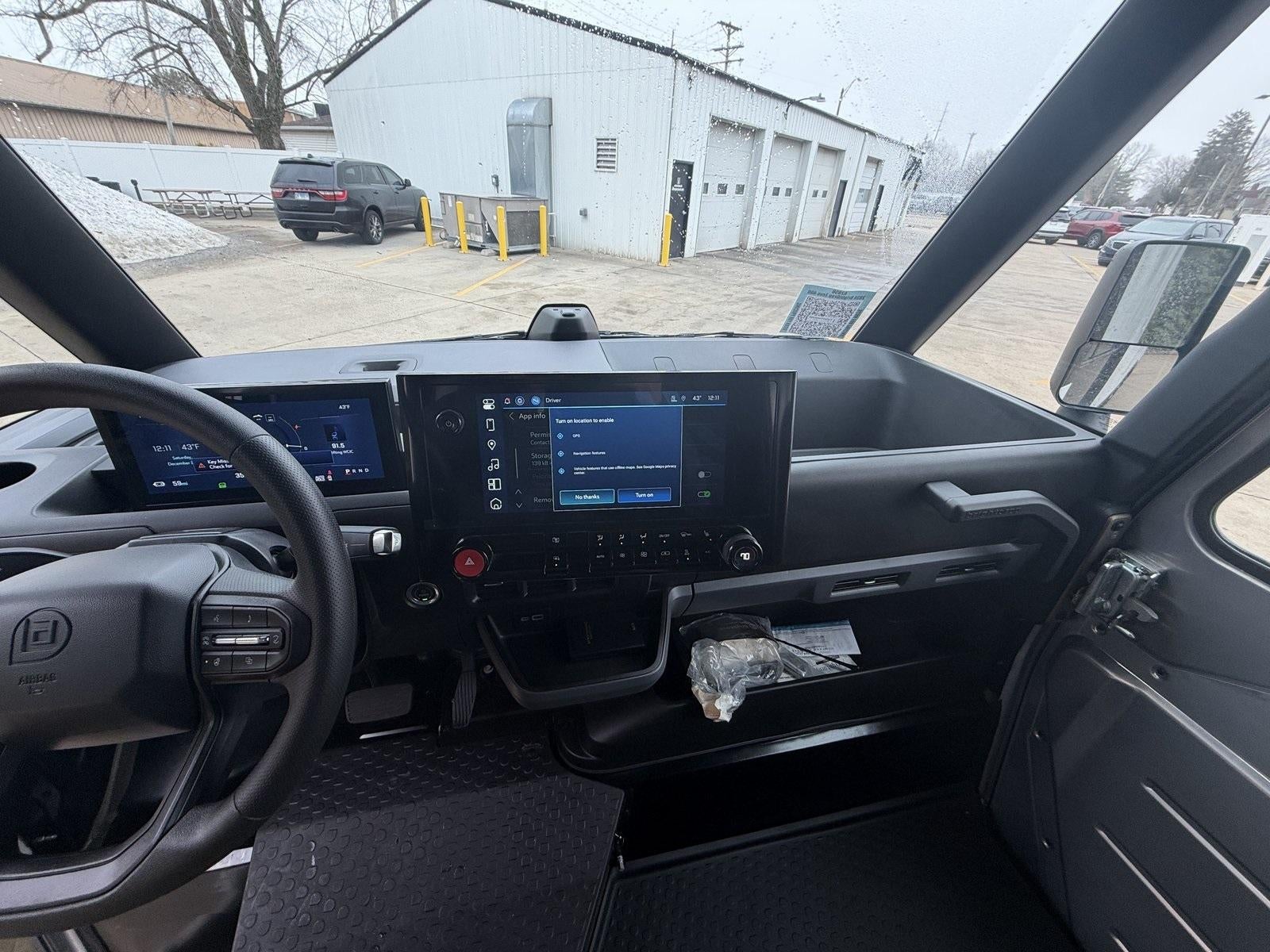 2024 BrightDrop Zevo 400 Base