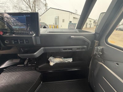 2024 BrightDrop Zevo 400 Base