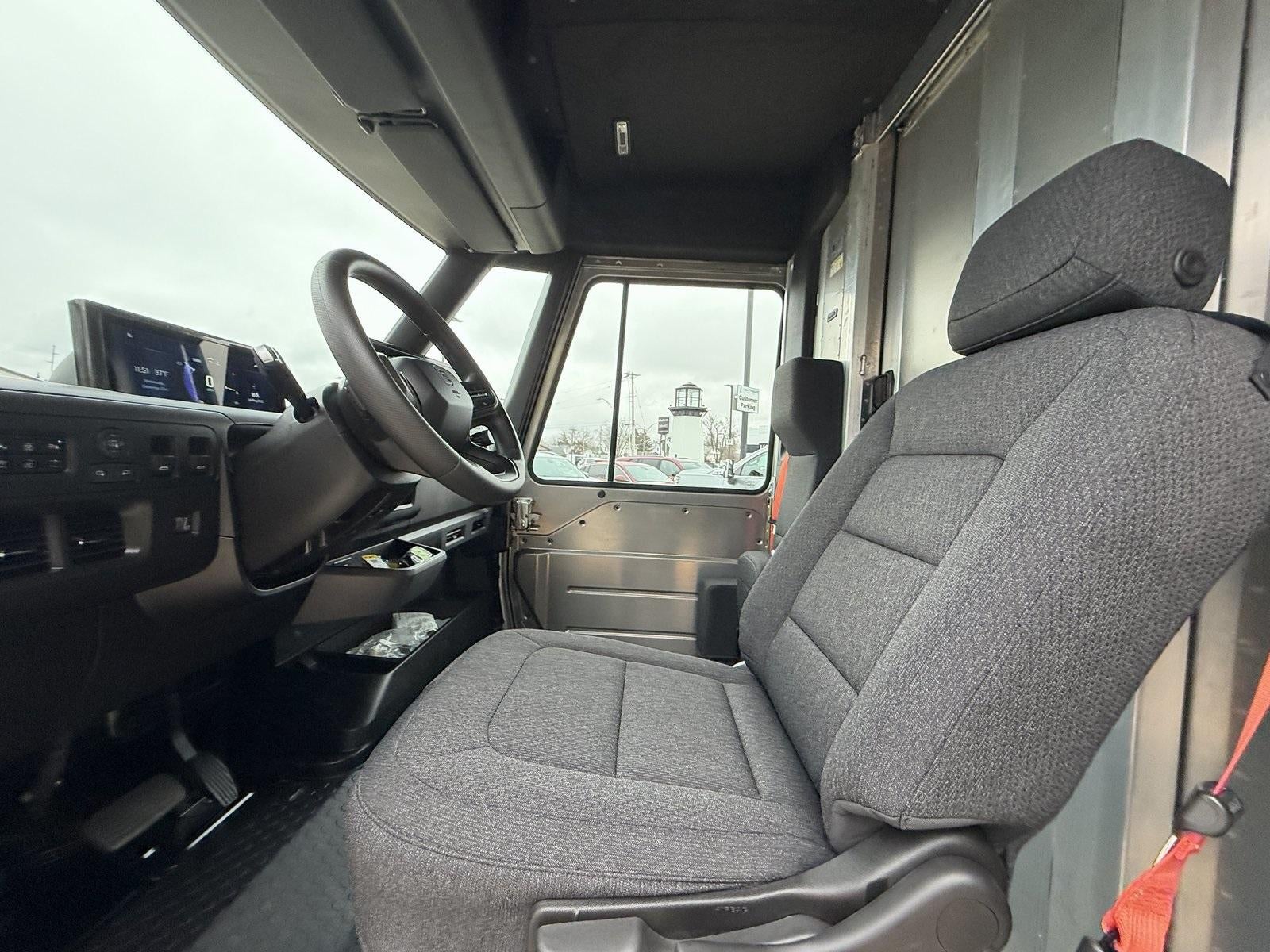 2024 BrightDrop Zevo 600 Base