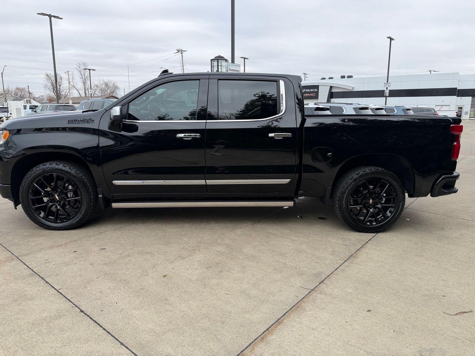 2023 Chevrolet Silverado 1500 High Country