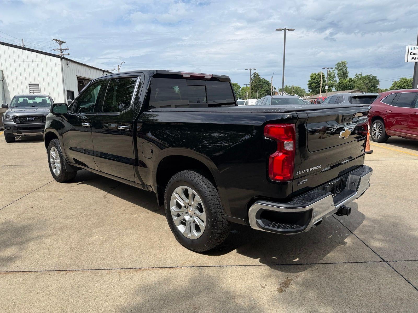 2024 Chevrolet Silverado 1500 LTZ