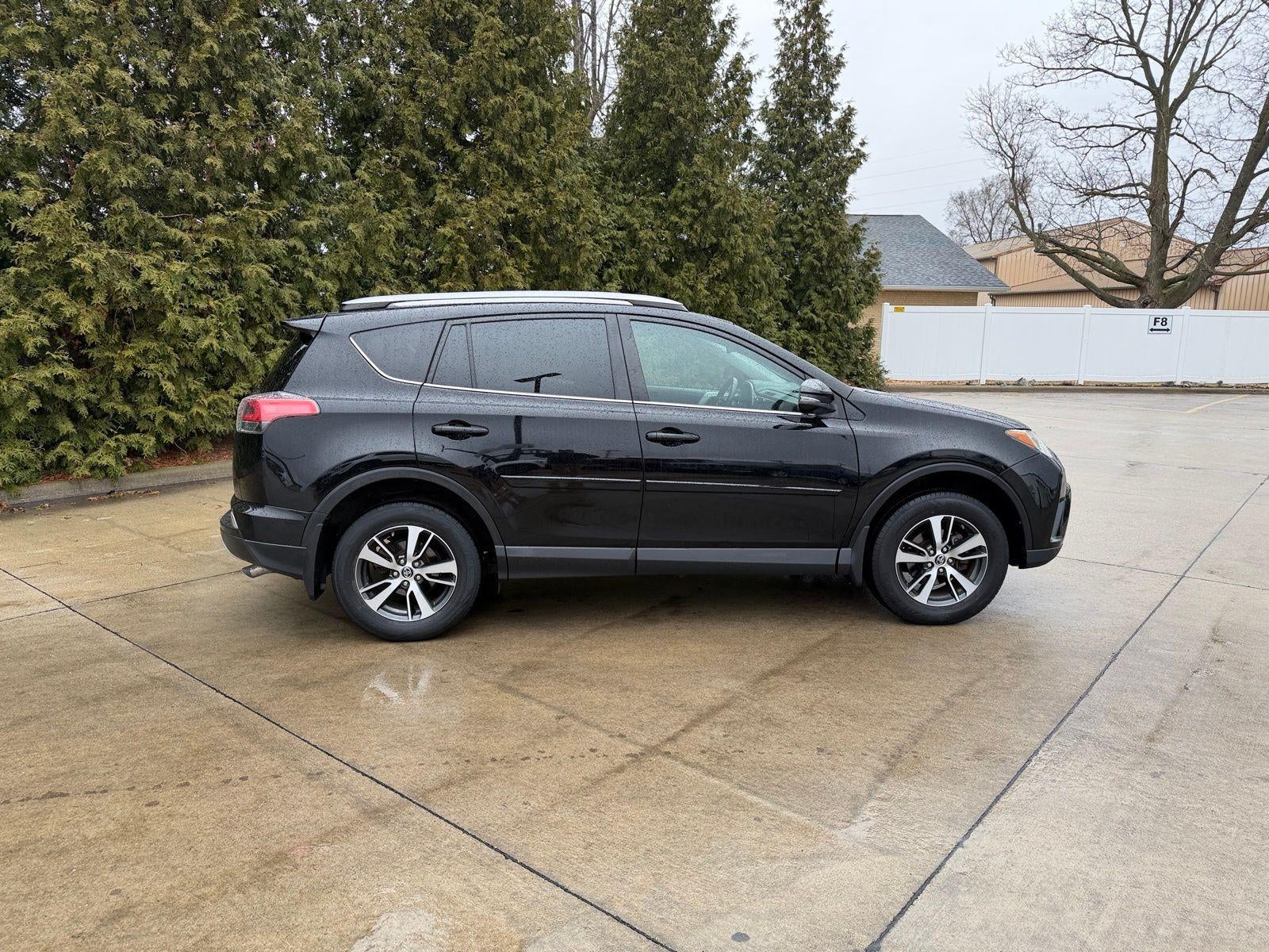 2016 Toyota RAV4 XLE