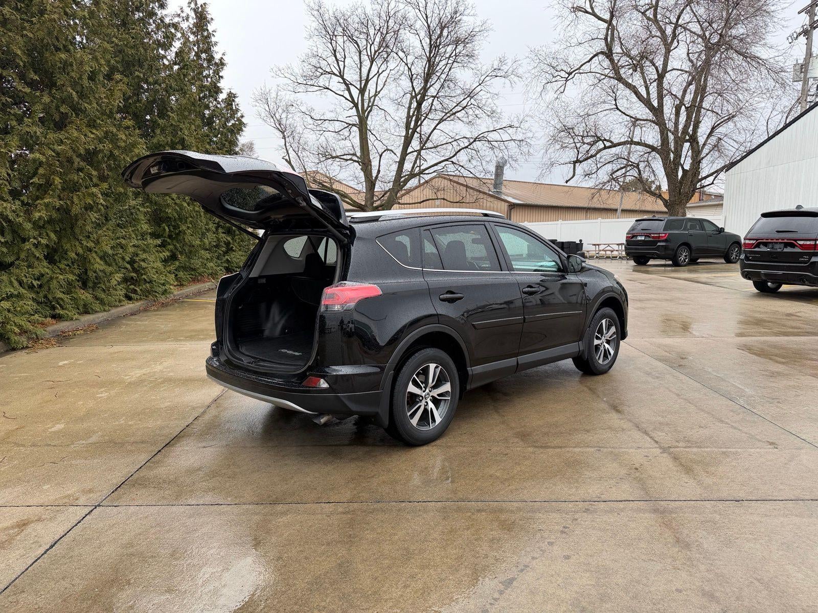 2016 Toyota RAV4 XLE