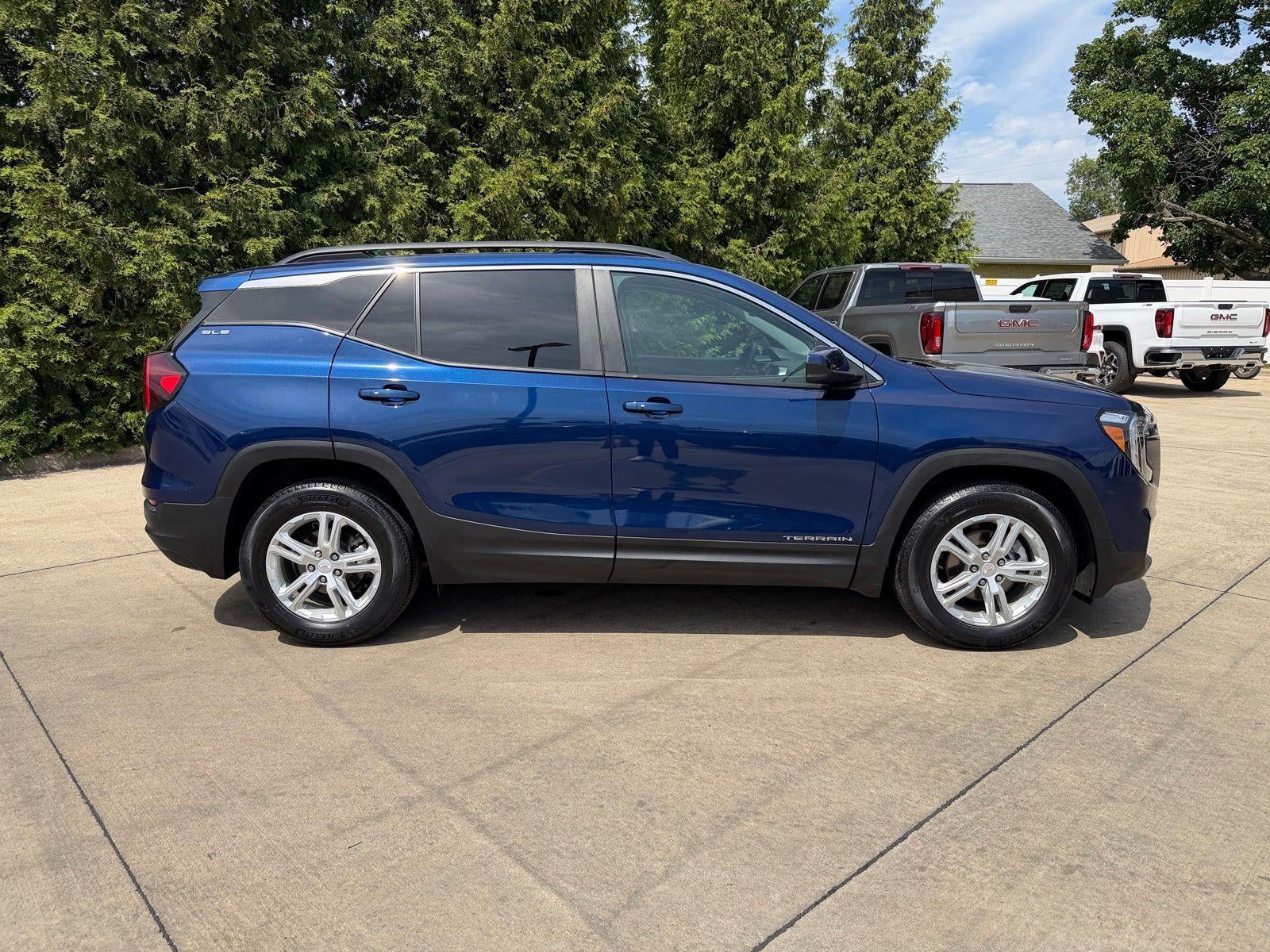 2023 GMC Terrain SLE