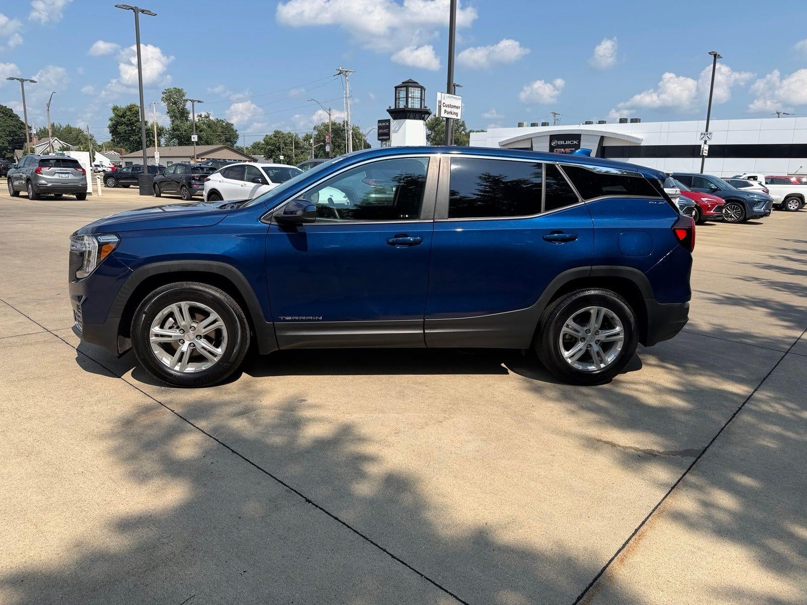 2023 GMC Terrain SLE