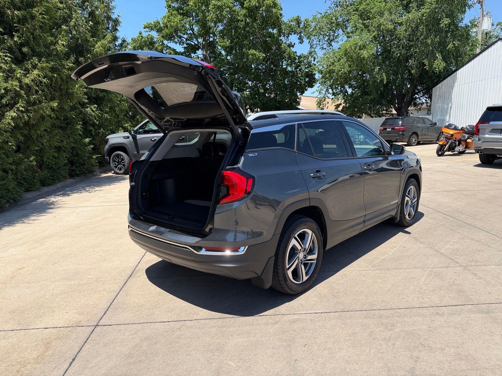 2021 GMC Terrain SLT