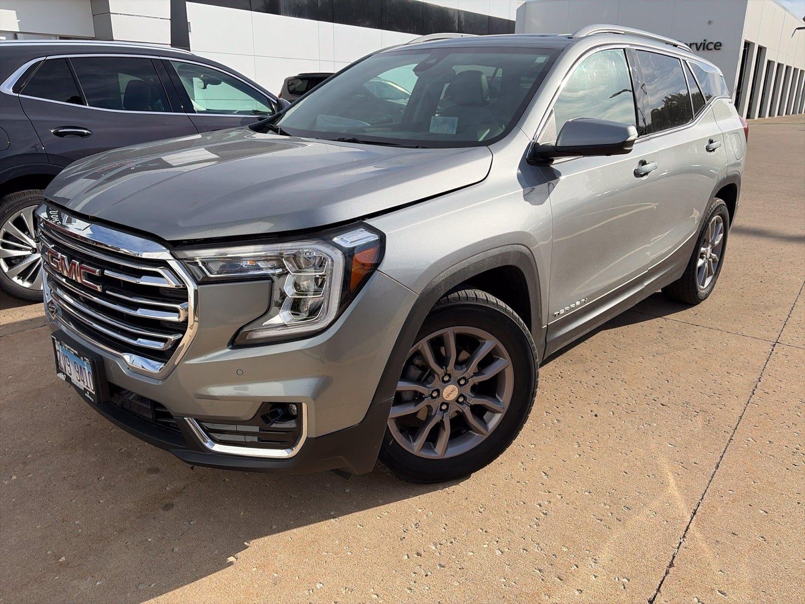 2023 GMC Terrain SLT