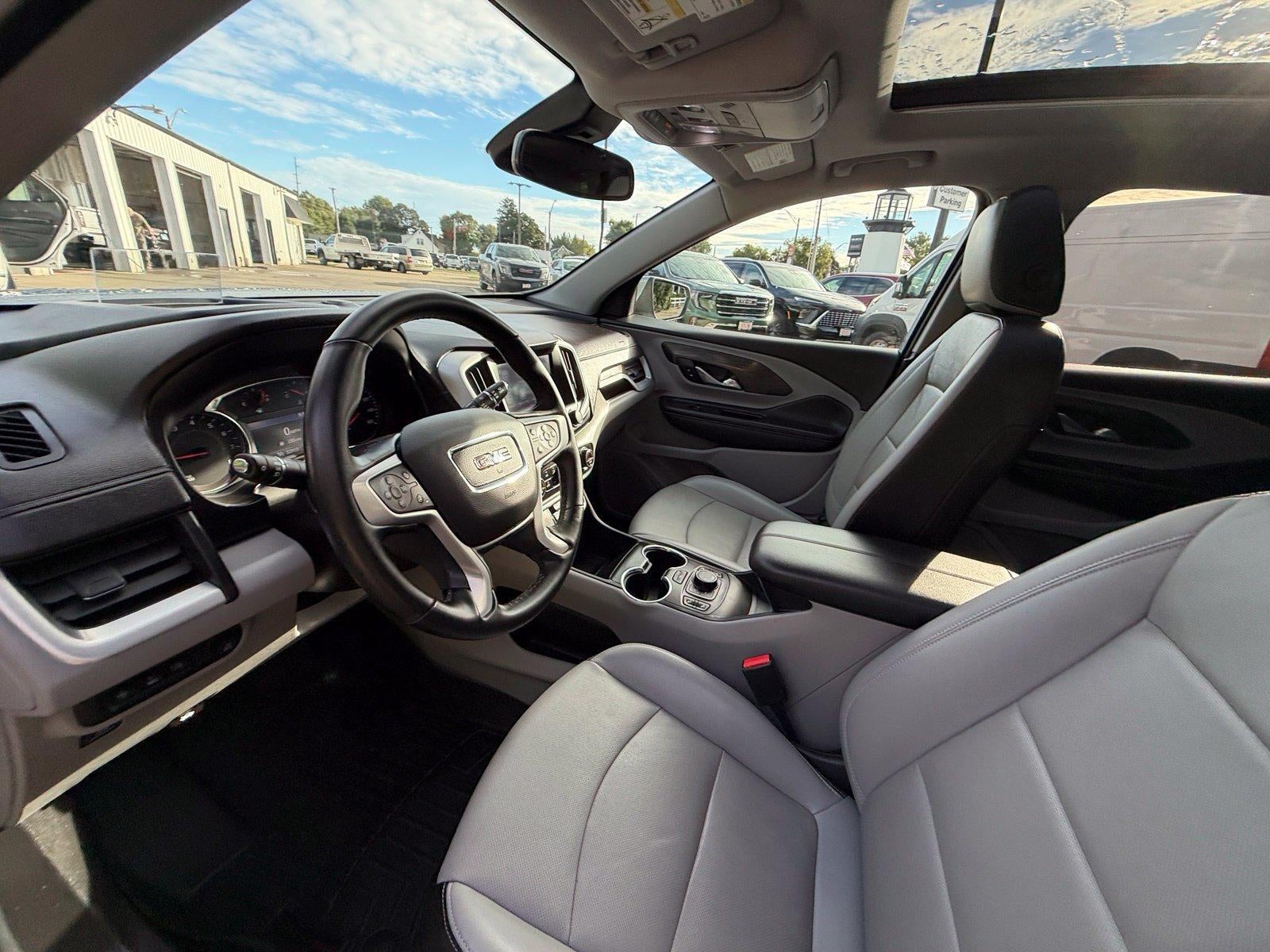 2023 GMC Terrain SLT