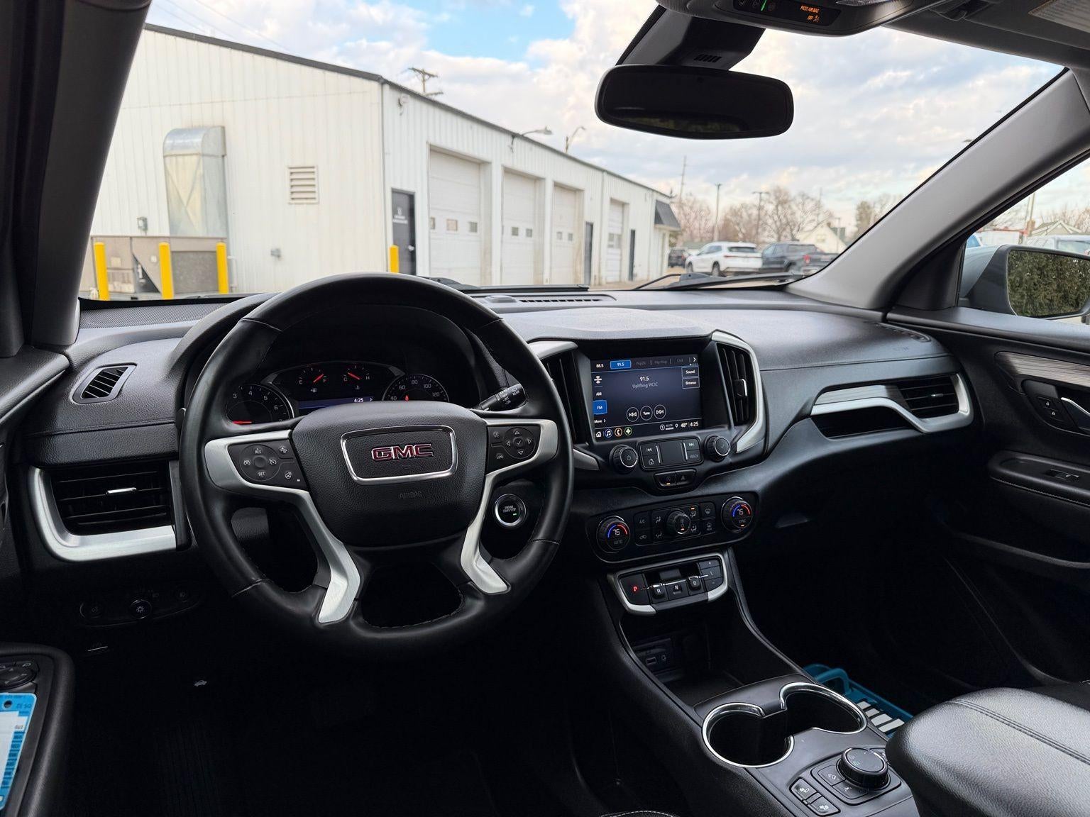 2023 GMC Terrain SLT