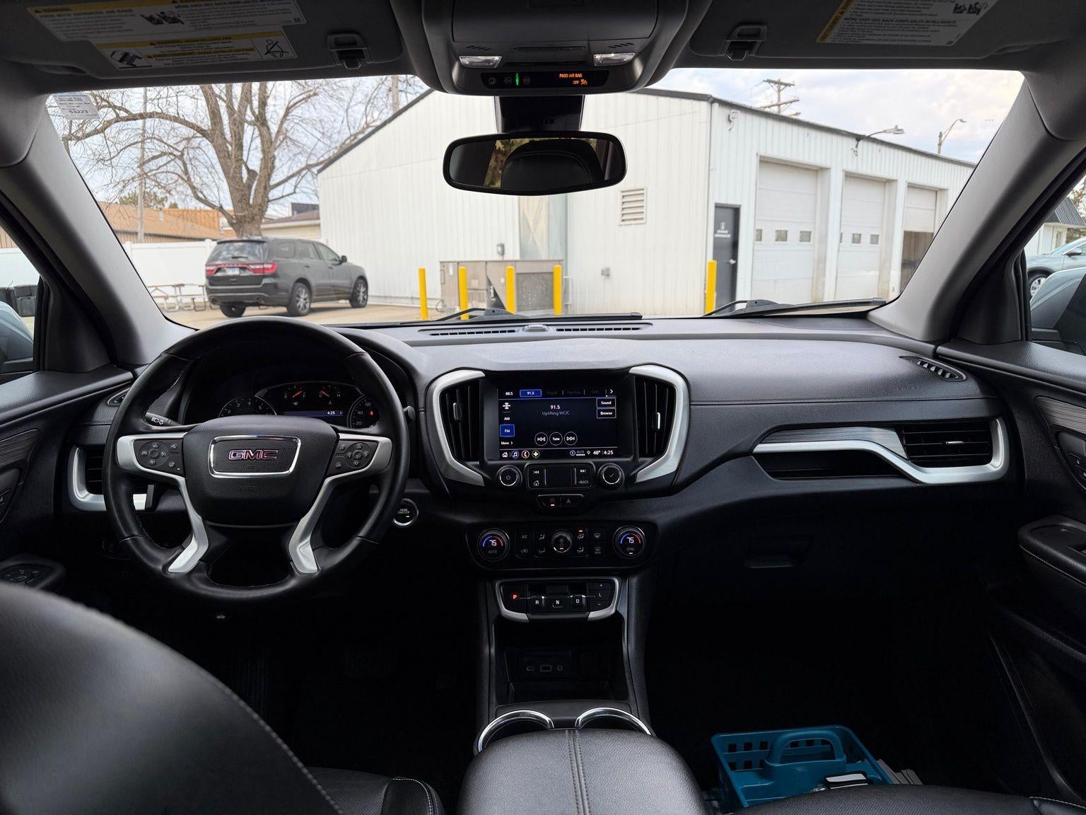 2023 GMC Terrain SLT