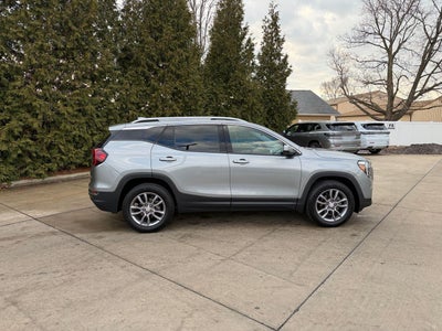 2023 GMC Terrain SLT