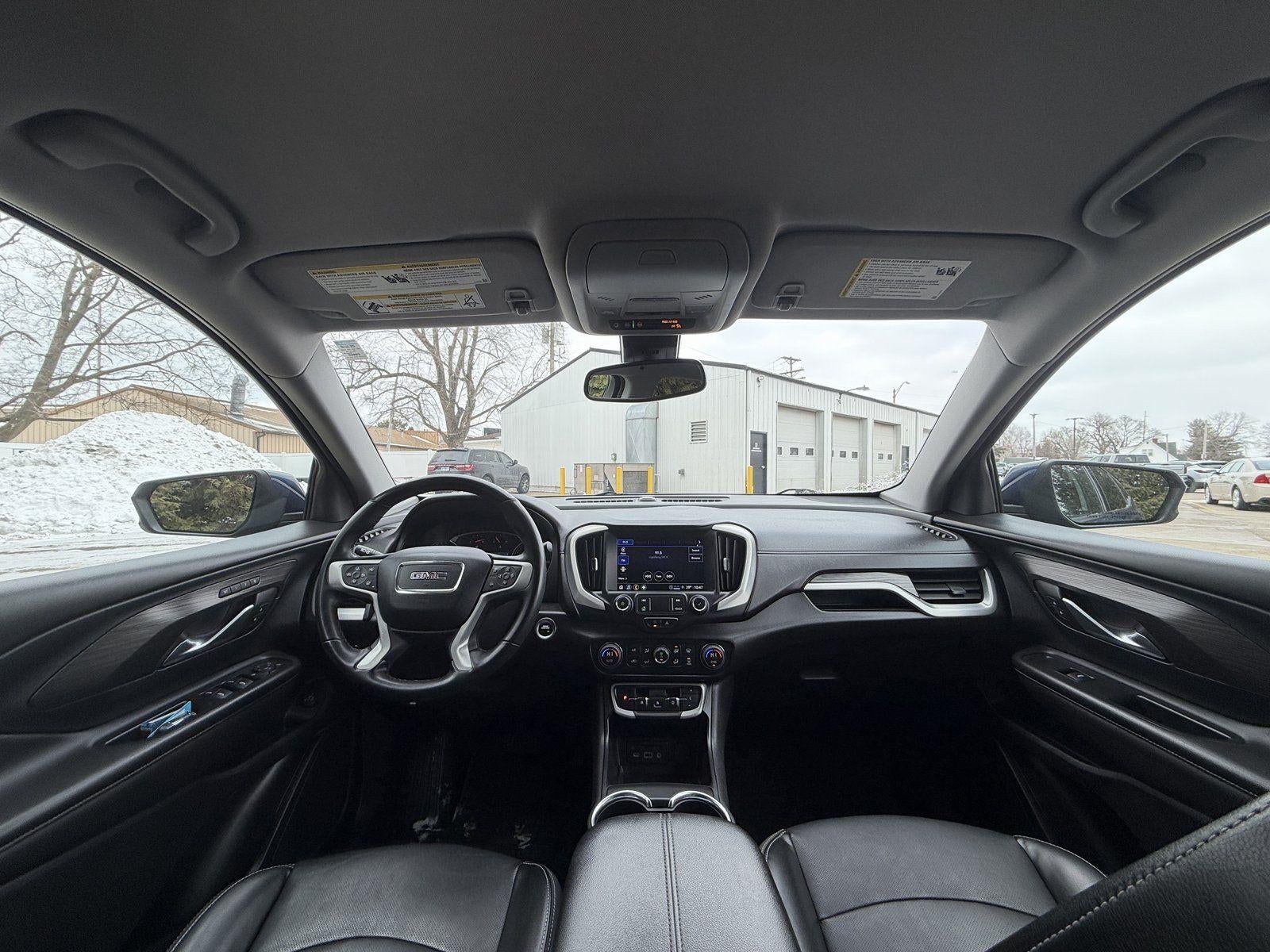 2023 GMC Terrain SLT