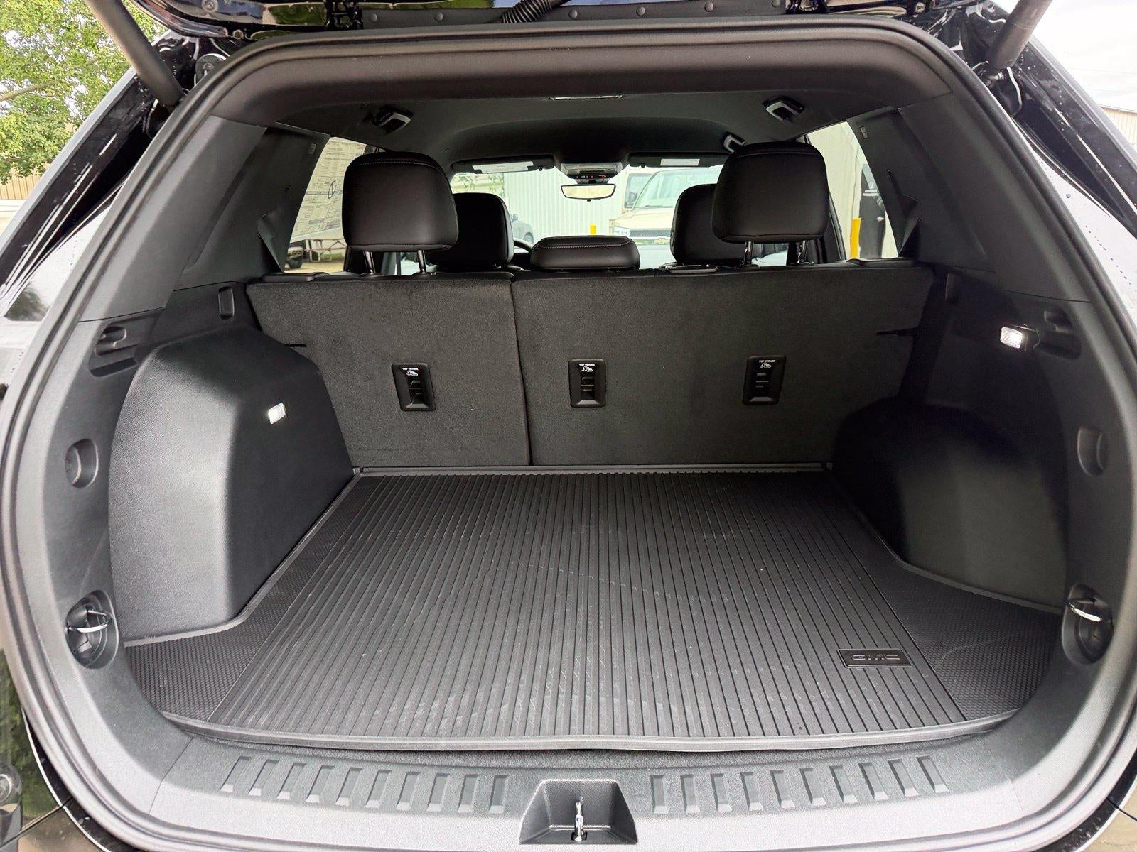 2027 GMC Terrain AWD AT4
