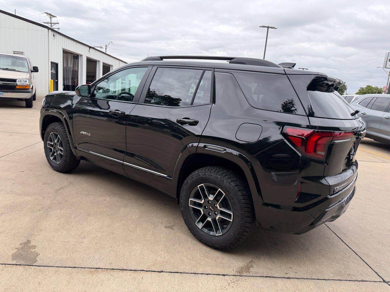 2027 GMC Terrain AWD AT4