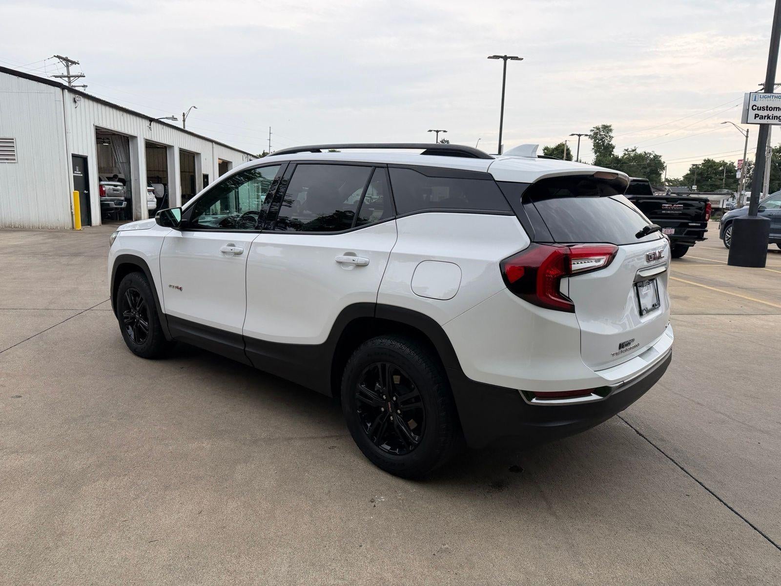 2022 GMC Terrain AT4