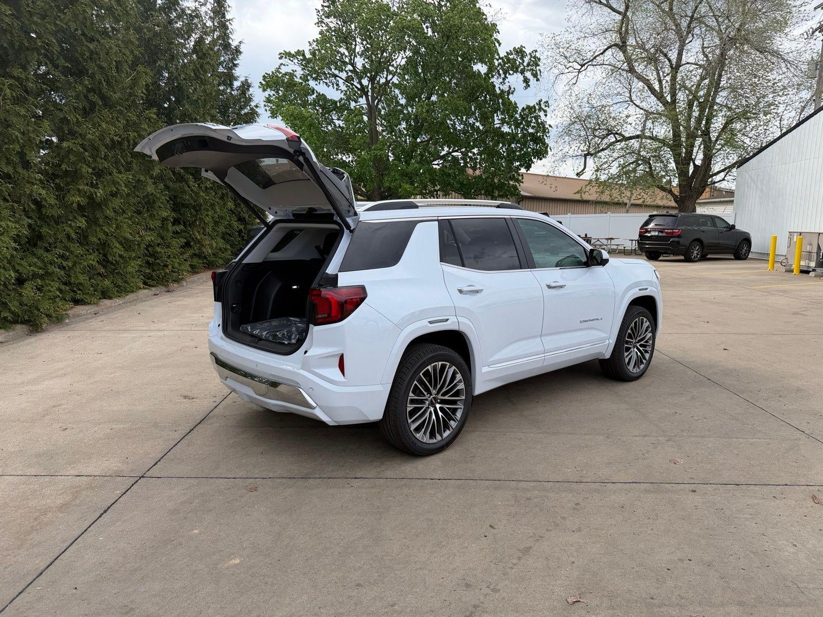 2026 GMC Terrain AWD Denali