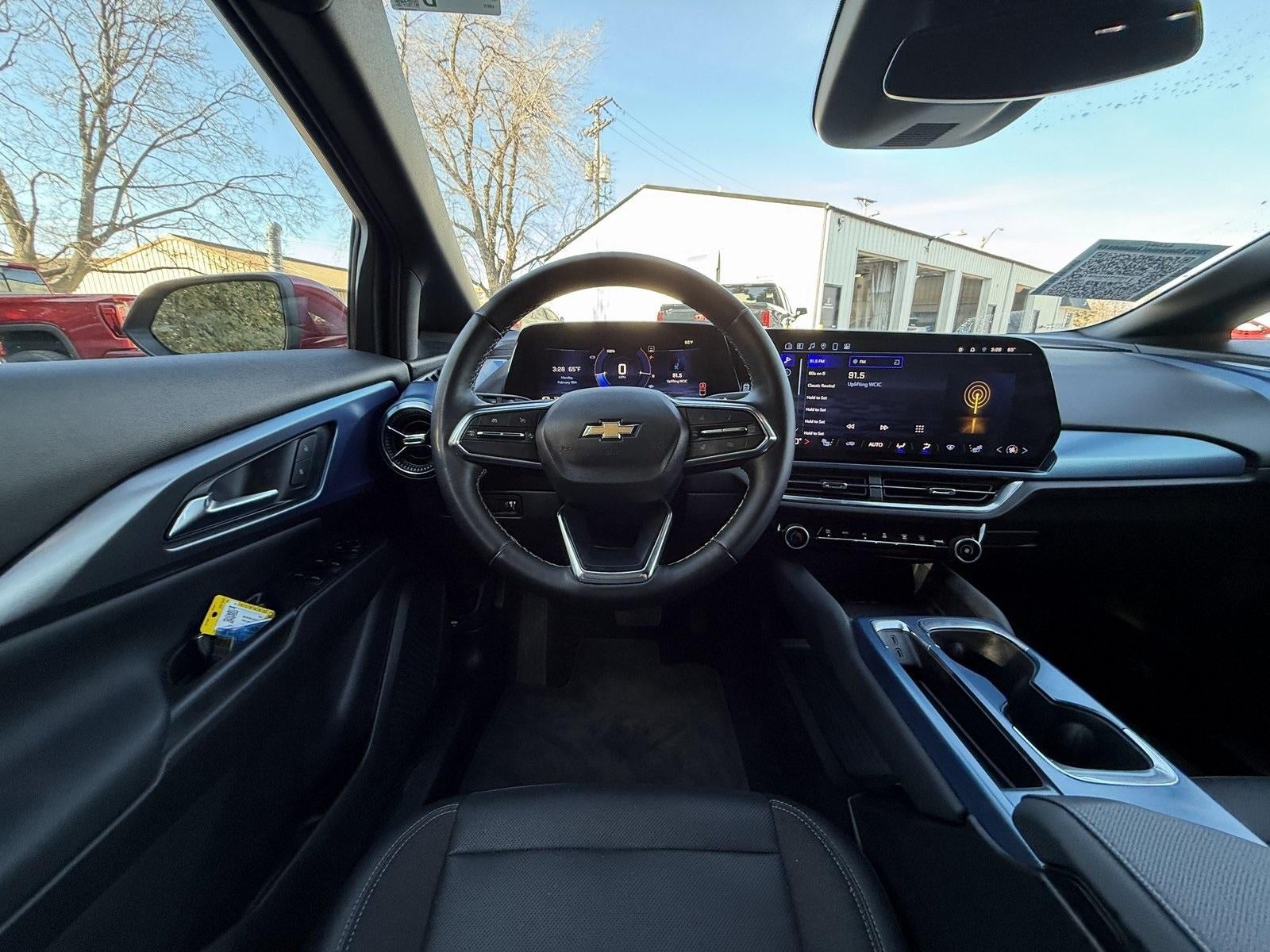 2025 Chevrolet Equinox EV LT