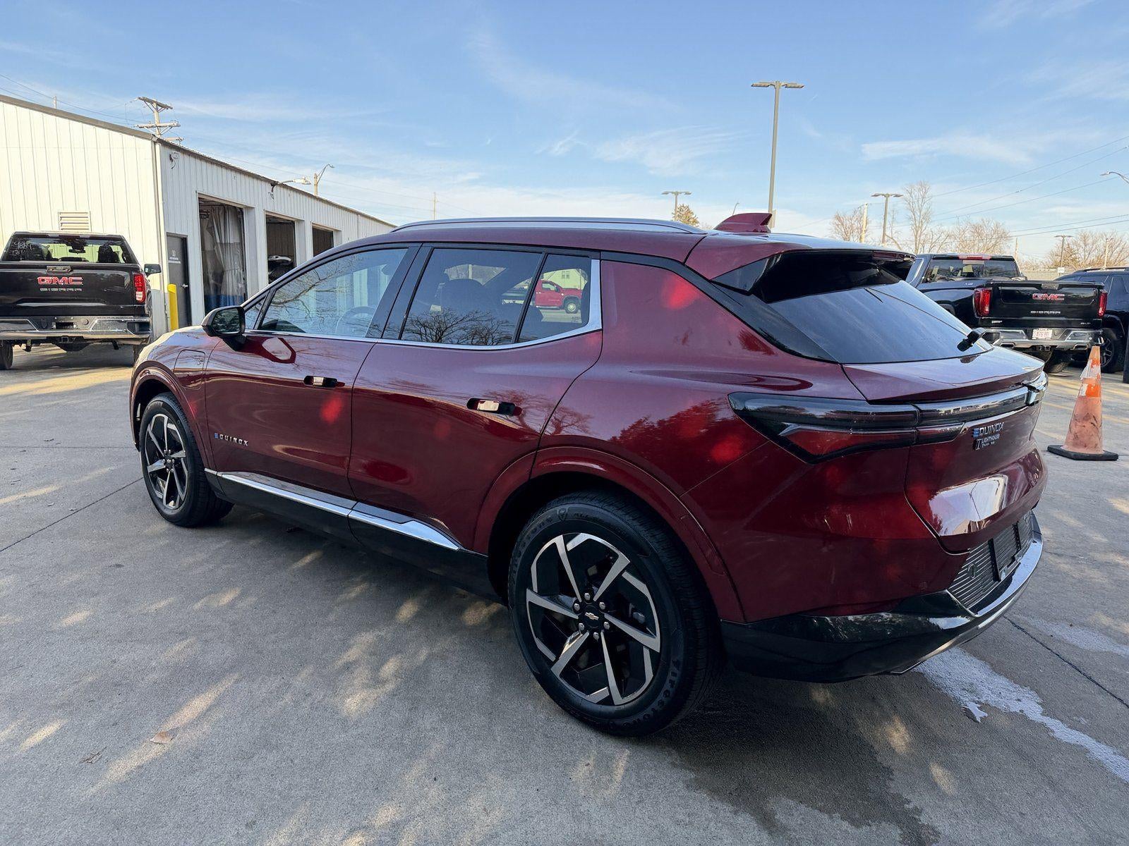 2025 Chevrolet Equinox EV LT