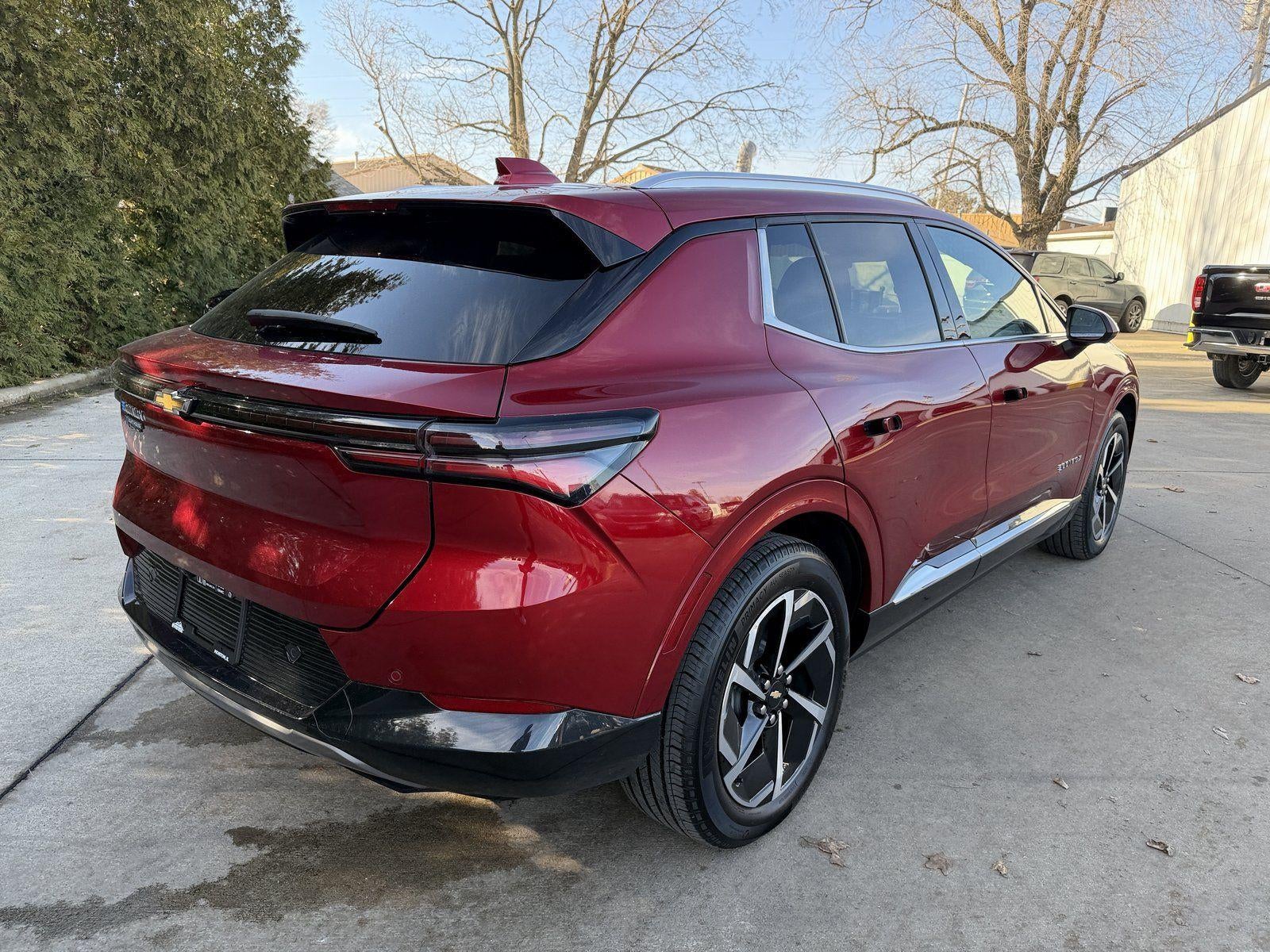 2025 Chevrolet Equinox EV LT