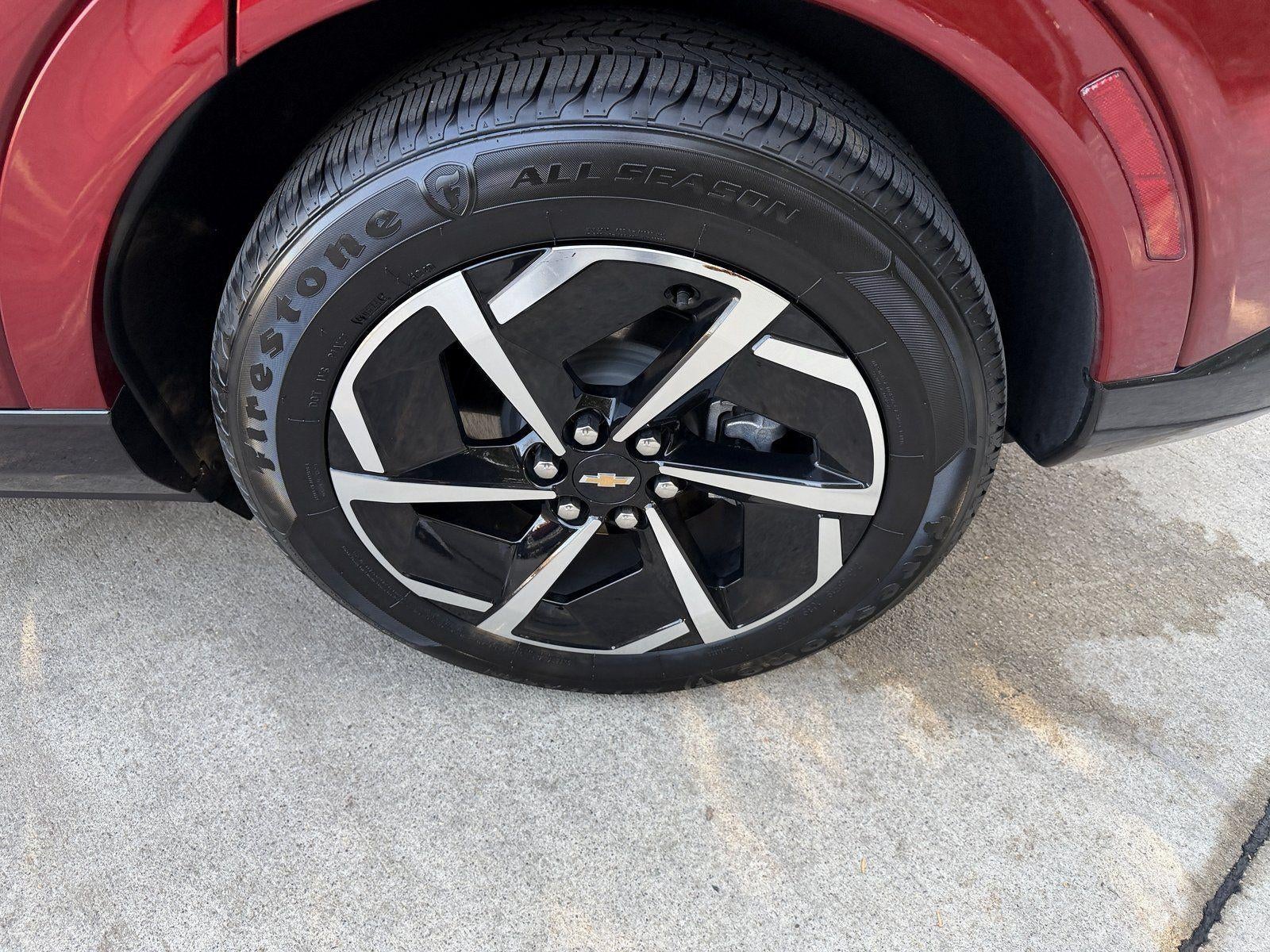 2025 Chevrolet Equinox EV LT