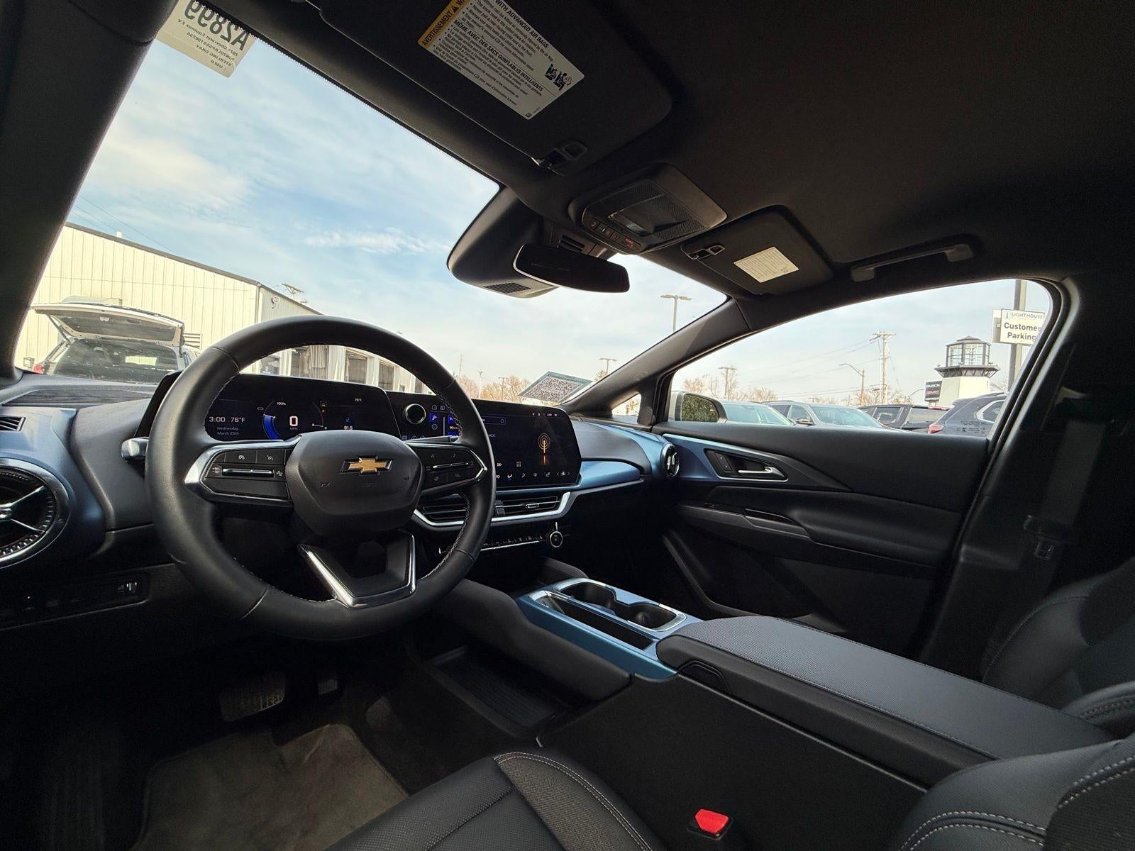 2025 Chevrolet Equinox EV LT