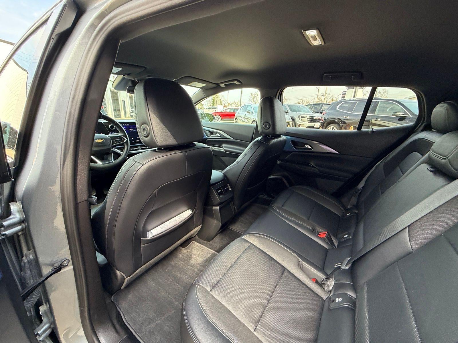 2025 Chevrolet Equinox EV LT